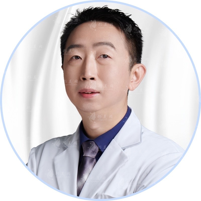 四川米蘭柏羽醫(yī)院康春雨醫(yī)生介紹