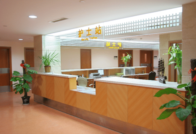 上海九院拉皮好的醫(yī)生：