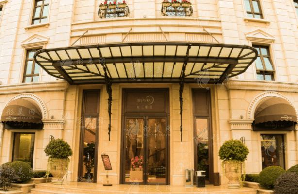 四川米蘭柏羽醫(yī)療美容醫(yī)院