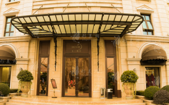 四川米蘭柏羽醫(yī)學(xué)美容醫(yī)院 四川米蘭柏羽醫(yī)學(xué)美容醫(yī)院