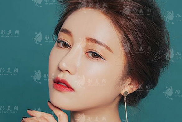 深圳寶麗李信鋒收費(fèi)貴嗎？鼻修復(fù)怎么預(yù)約？提供免費(fèi)掛號(hào)