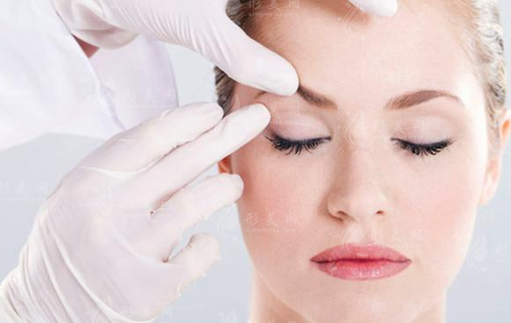 臉部自體脂肪填充的風(fēng)險(xiǎn)大嗎?多久恢復(fù)自然?