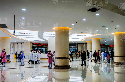 貴州省人民醫(yī)院隆鼻多少錢？哪個(gè)醫(yī)生好？?jī)r(jià)格表全新上線