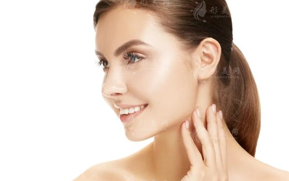 涂抹式水光補(bǔ)水和水光補(bǔ)水有什么區(qū)別？科普時間到~