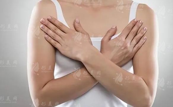 乳房假體移除的副作用探討