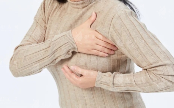 隆胸假體可以維持多久？能保持十年嗎？