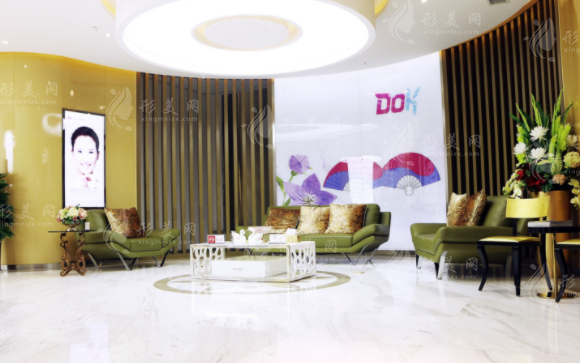 成都銅雀臺整形美容醫(yī)院 成都銅雀臺整形美容醫(yī)院