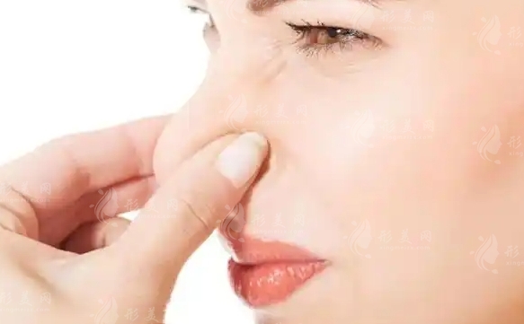 鼻子歪了的影響及矯正方法