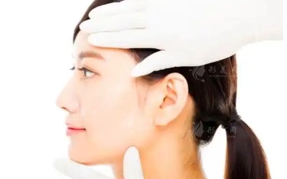 脂肪填充太陽穴凹陷：效果維持時間與全新優(yōu)缺點(diǎn)解析