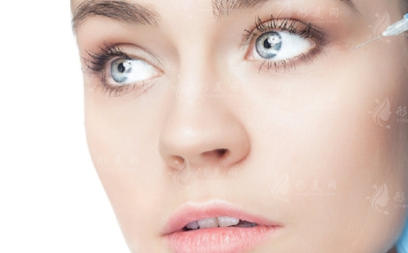 耳軟骨隆鼻：全麻還是局麻？手術(shù)有后遺癥嗎？