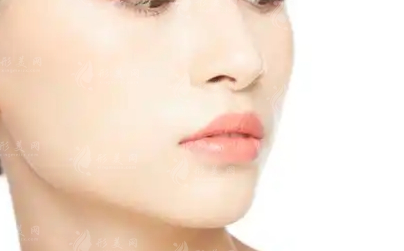 膨體隆鼻的效果及其變矮問(wèn)題的探討