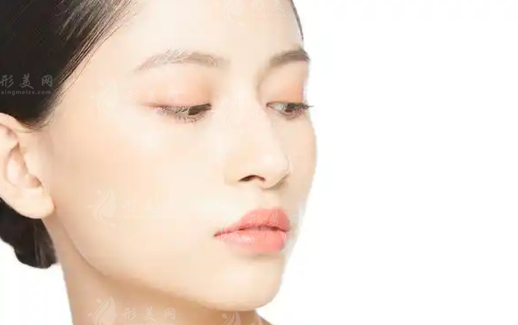 朝天鼻矯正：費用與風(fēng)險解析