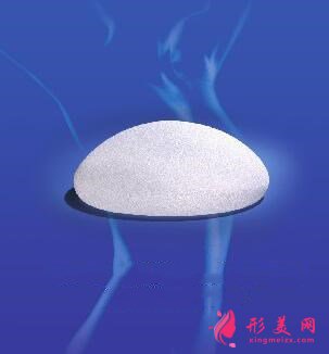 麥格、娜綺麗假體哪個好?